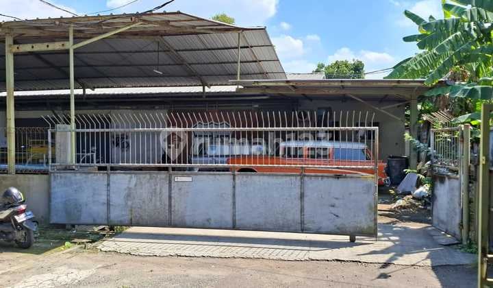 Ready-to-Use Warehouse on Imam Bonjol Street, Karawaci, Tangerang