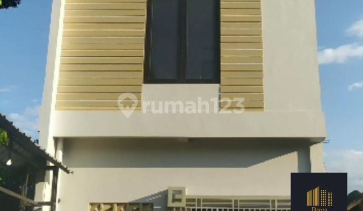 For Sale Active Boarding House with Monthly Profit on Pattimura Street, Salatiga