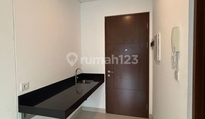 For Sale / For Rent Studio Apartment | 24 sqm | Unfurnished | The Newton 1 - Ciputra World 2, Setiabudi, South Jakarta