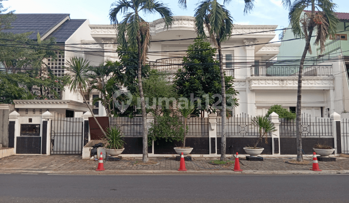 Dijual Rumah Pondok Indah Jakarta Selatan