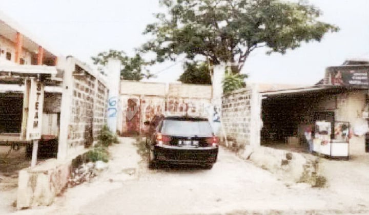 4 bidang tanah dengan total luas 4858 m2 berikut bangunan di Kota Depok