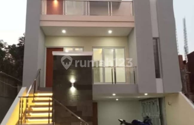 Rumah Mewah Strategis di Krukut Hills Depok - Aset Lelang Negara Dijual Dibawah Harga Pasar!