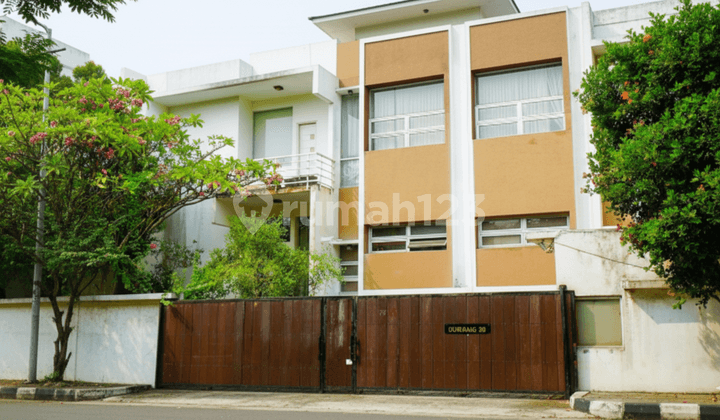 Dijual Rumah Luas & Strategis-Cocok untuk Tinggal atau Investasi