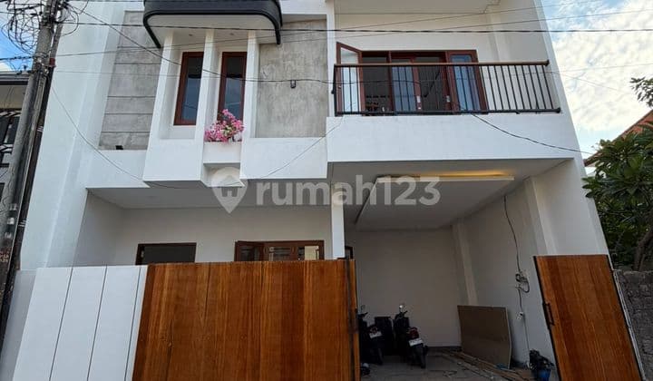 Leasehold Cozy And Green Villa In Sanur Near Beach