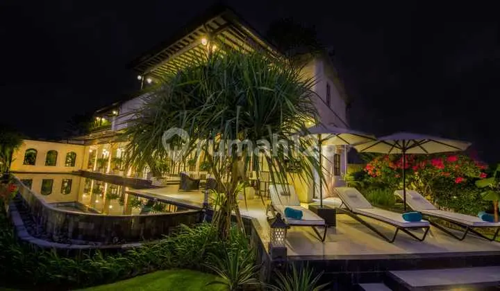 Di Jual Villa Mewah Full Furnished di Tibubeneng Canggu