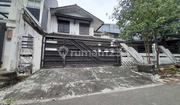 Rumah Tua Hitung Tanah Pulomas Jakarta Timur