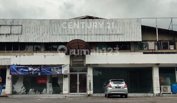 Tanah di Perbatasan Jakarta Timur dan Pusat Pinggir Jalan Raya