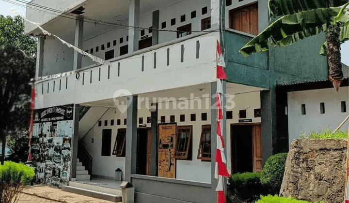 Dijual Tanah Beserta Bangunan EKS sekolah Di Kalimulya Depok.
