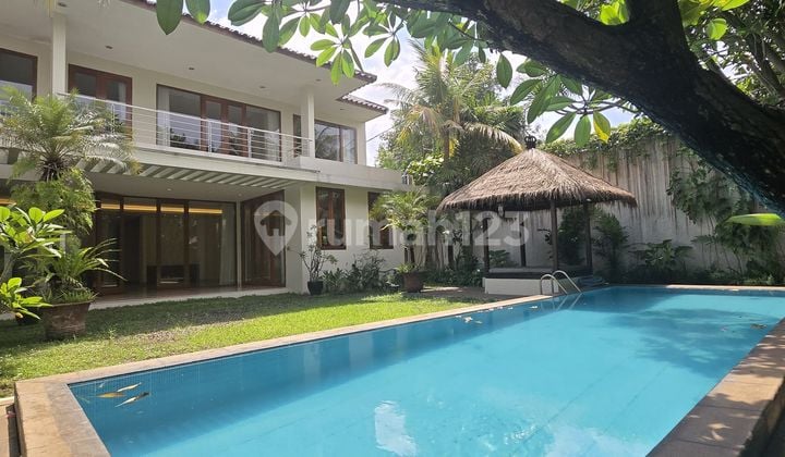Disewakan Rumah Siap Huni Area Kemang