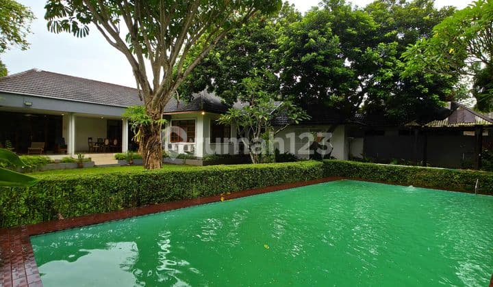Disewakan Rumah Bagus Lingkungan Asri Area Pejaten Barat