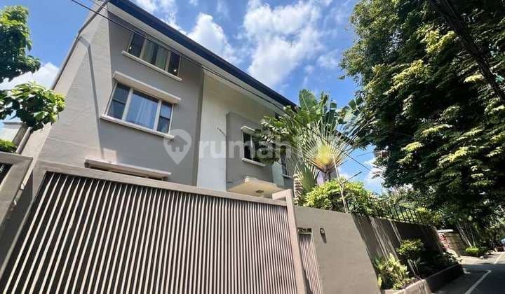 For Rent House 4-Storey Residence in a prime SCBD location
