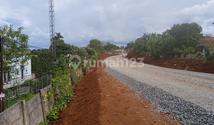 For Rent South-Facing Land, Road Access Available