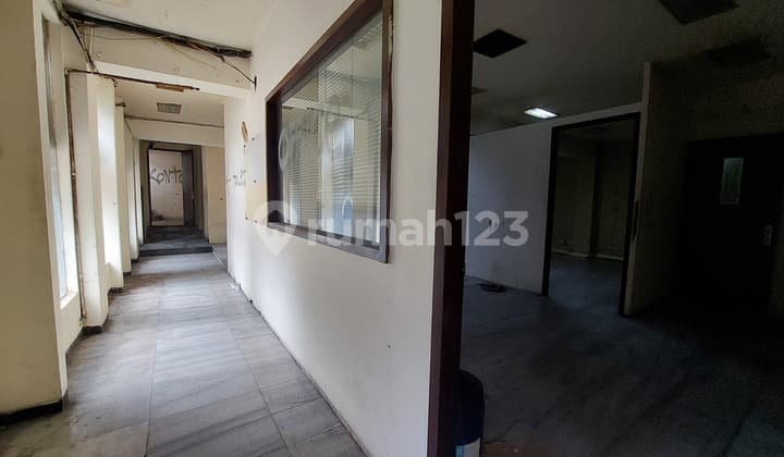 Mini Building Corner Position in Kemang, Freehold Title