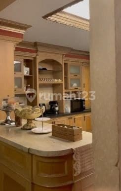 Rumah Siap Huni, Fully Furnished, Di Menteng