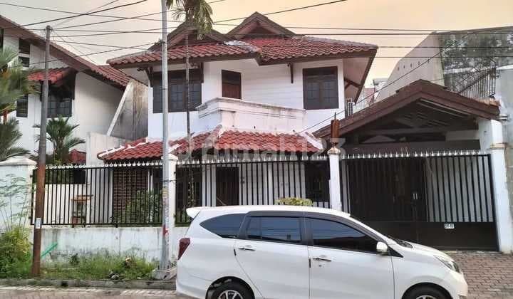 For Sale 2-Story House in West Surabaya, Darmo Satelit