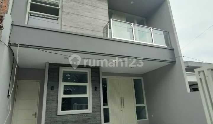 Dijual Rumah 2 Lantai Manyar Tirtoyoso Surabaya