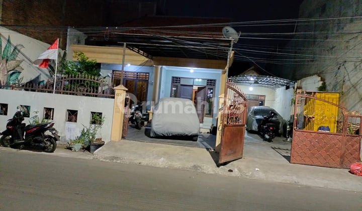 DIJUAL RUMAH SIAP HUNI MINIMALIS PETEMON SURABAYA