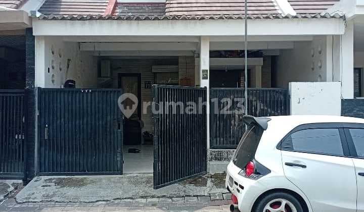 Dijual Rumah 3 Lantai - Pantai Mentari Surabaya