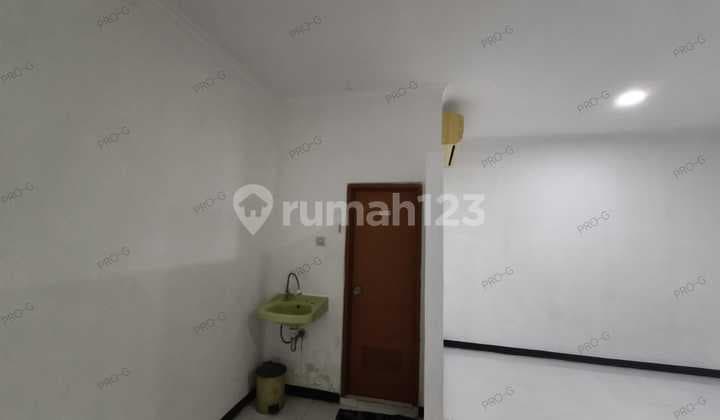 DIJUAL RUKO 2 LANTAI PUSAT KOTA MAYJEND SUNGKONO