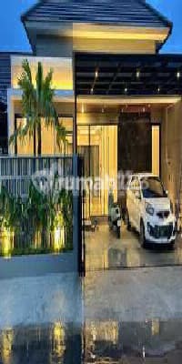 Rumah Mewah Dekat Exit Tol Jogja - Solo