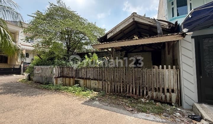 DIJUAL CEPAT RUMAH LUAS DI KELAPA GADING. COCOK UNTUK DIBANGUN ULANG.
