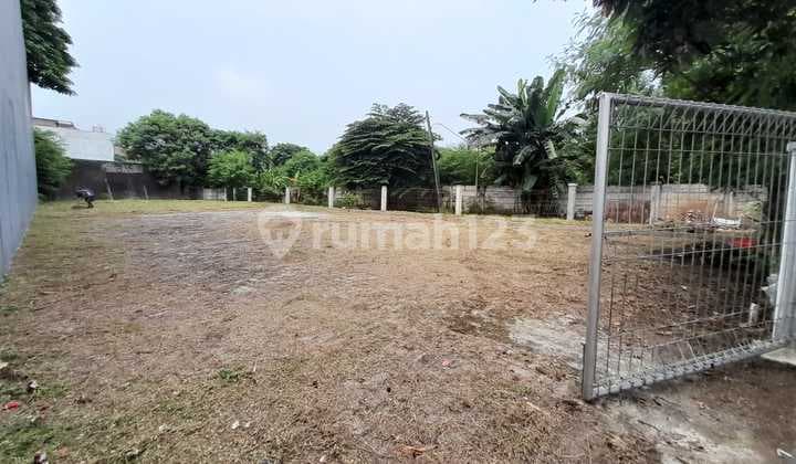 PLOT IN THE ELITE COMPLEX OF KELAPA GADING