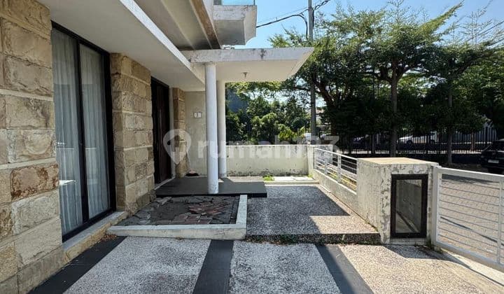 FOR RENT: SUNSHINE BEACH HOUSE