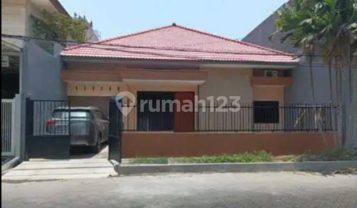 Family Friendly! Manyar Tirtomoyo, Strategic Location, Cozy Residence