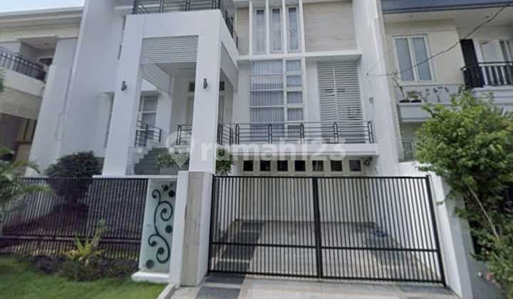 FOR SALE 3-STORY HOUSE IN GALAXY BUMI PERMAI READY TO OCCUPY
