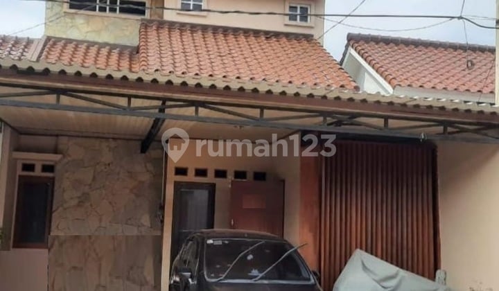 Turun Harga. Rumah 2 Lantai. Fully Furnished. Bebas Banjir di Bintaro Terrace, Jl H Sawil, Parigi Lama, Pondok Aren