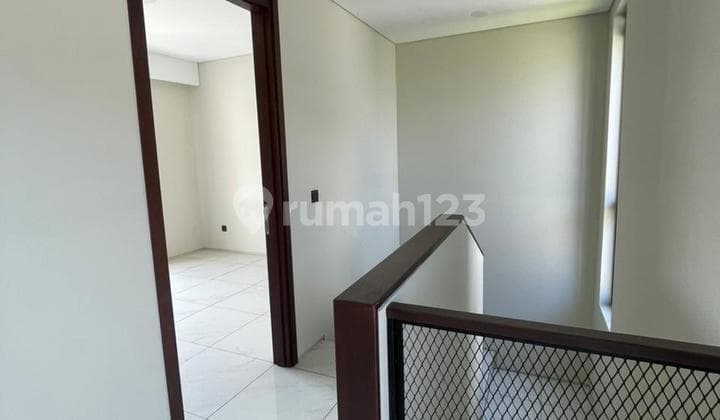 Rumah Cantik Siap Huni untuk Pasangan Muda di Kota Baru Parahyangan