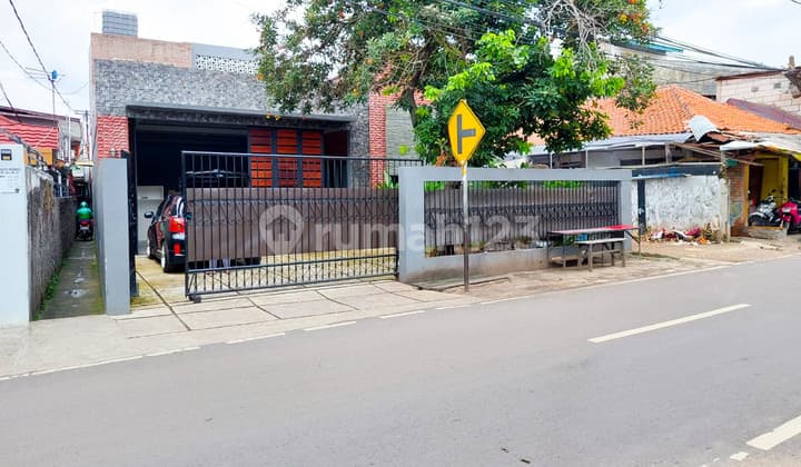 Unfurnished House Kebon Pala By Travelio