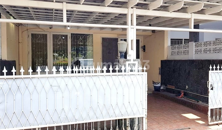 Unfurnished House Komplek Duren Sawit Baru By Travelio