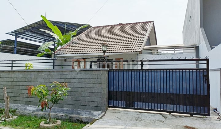 Unfurnished House Jl. Gempol Asri I By Travelio