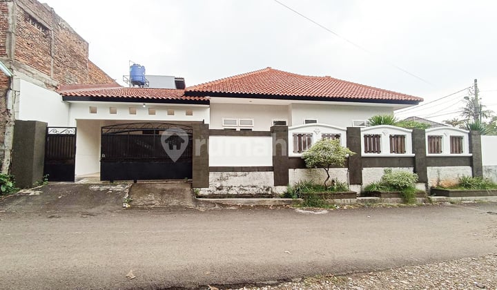 Unfurnished House Perumahan Curug Indah By Travelio