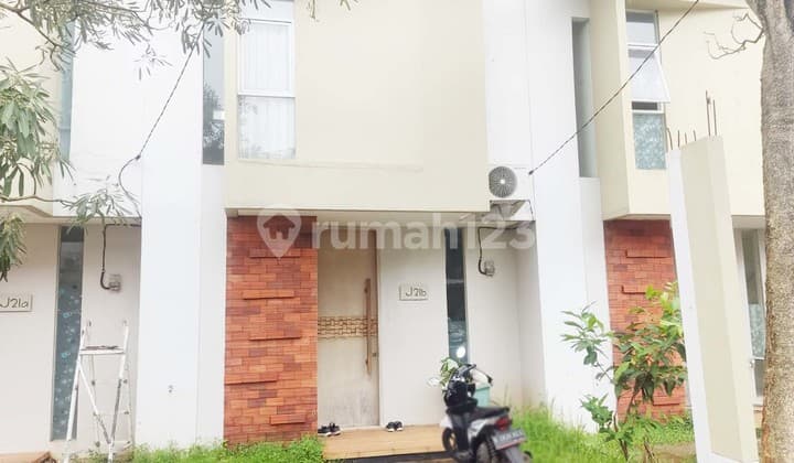 Furnished House Relife Greenville Cileungsi By Travelio