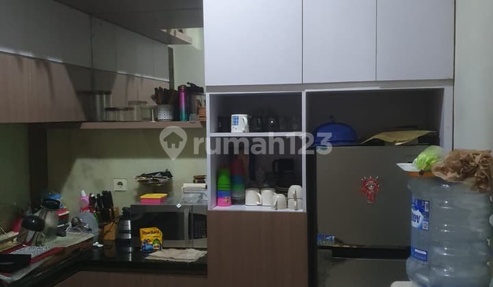 Modern Minimalist House for Sale in a Cluster in Cilandak
