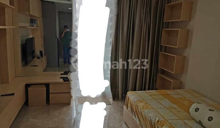 Dijual Studio Furnish Gold Coast Pik