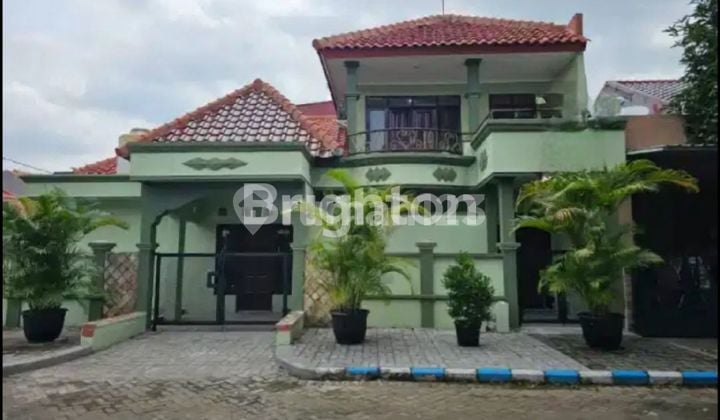 Rumah terawat di Puri Surya Jaya Sidoarjo