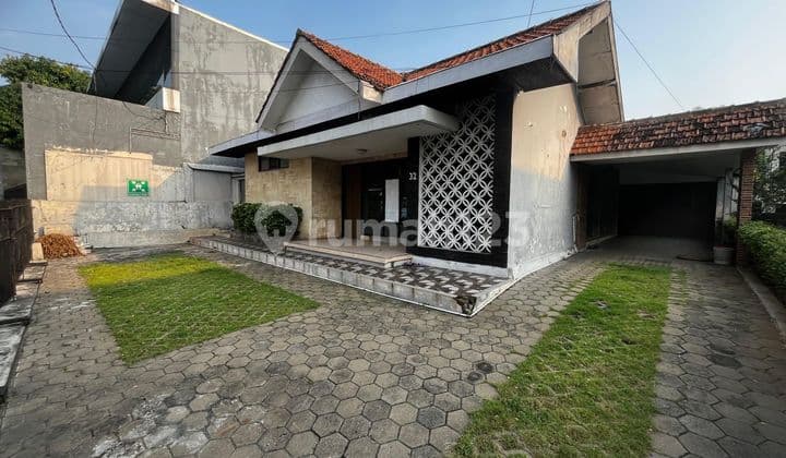 Rumah Bagus 10 Menit Ke Pusat Kota