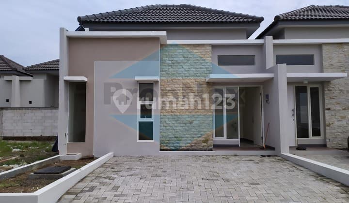 Rumah di Newton Park, Juanda Kondisi Kosongan Baru Gress