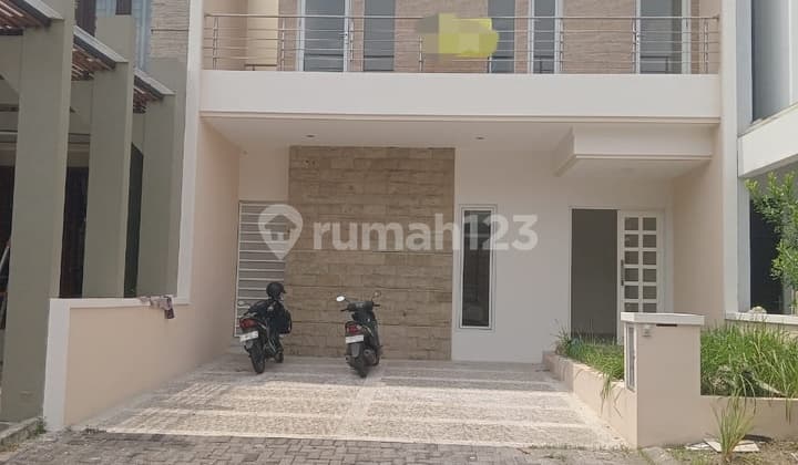 Baru Gress Rumah Royal Residence Cluster Greenwich Minimalis
