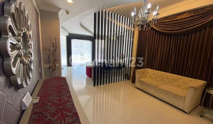 For Sale: Darmo Permai Utara Main Road Strategic & Busy Shop House