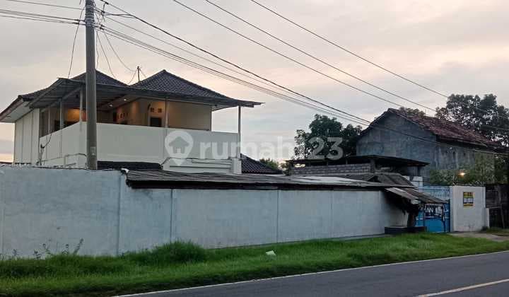 Rumah Buleleng Raya Seririt - Gilimanuk, Bali - Strategis dan Komersial Area.