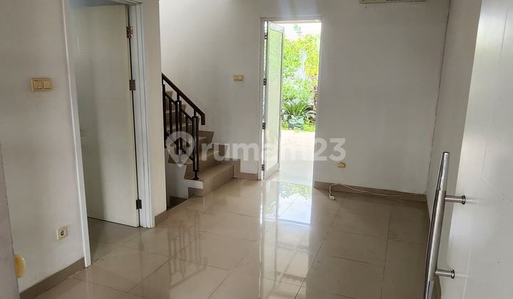 House for Sale in Cibubur Country, Flood-Free, 24-Hour Security, Close to Toll Access, Negotiable Until Deal.