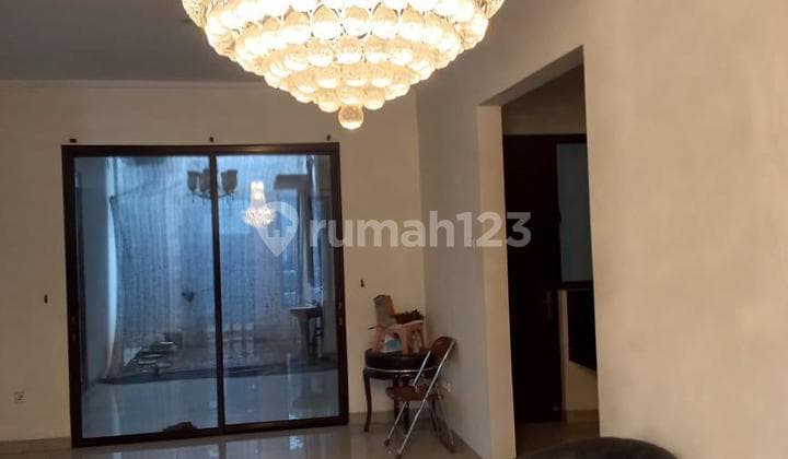 DIJUAL Rumah 2 Lantai Di Legenda Wisata