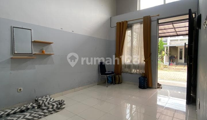 Dijual rumah siap huni di metland transyogi