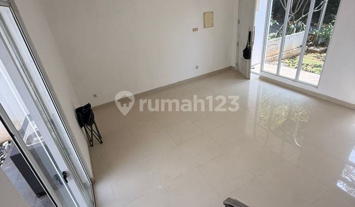For Sale House in Cibubur Country, Like New Cluster, Tidy, Ready to Occupy, Close to Toll Access.