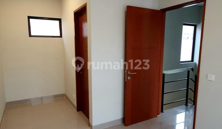 Di Jual Rumah Siap Huni di Premiere Estate 3 Kranggan Cibubur,Dekat LRT Harjamukti
