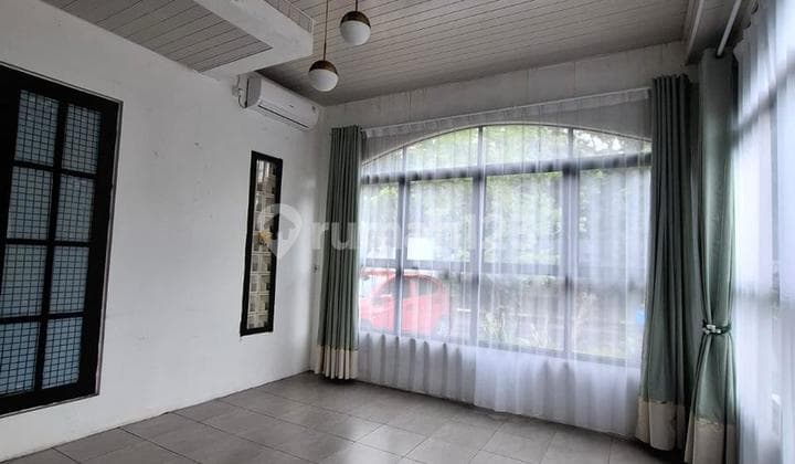 For Rent: House in Kota Wisata Cibubur, Access to Nagrak Toll Road, Shuttle Bus Connection to World Mall, School